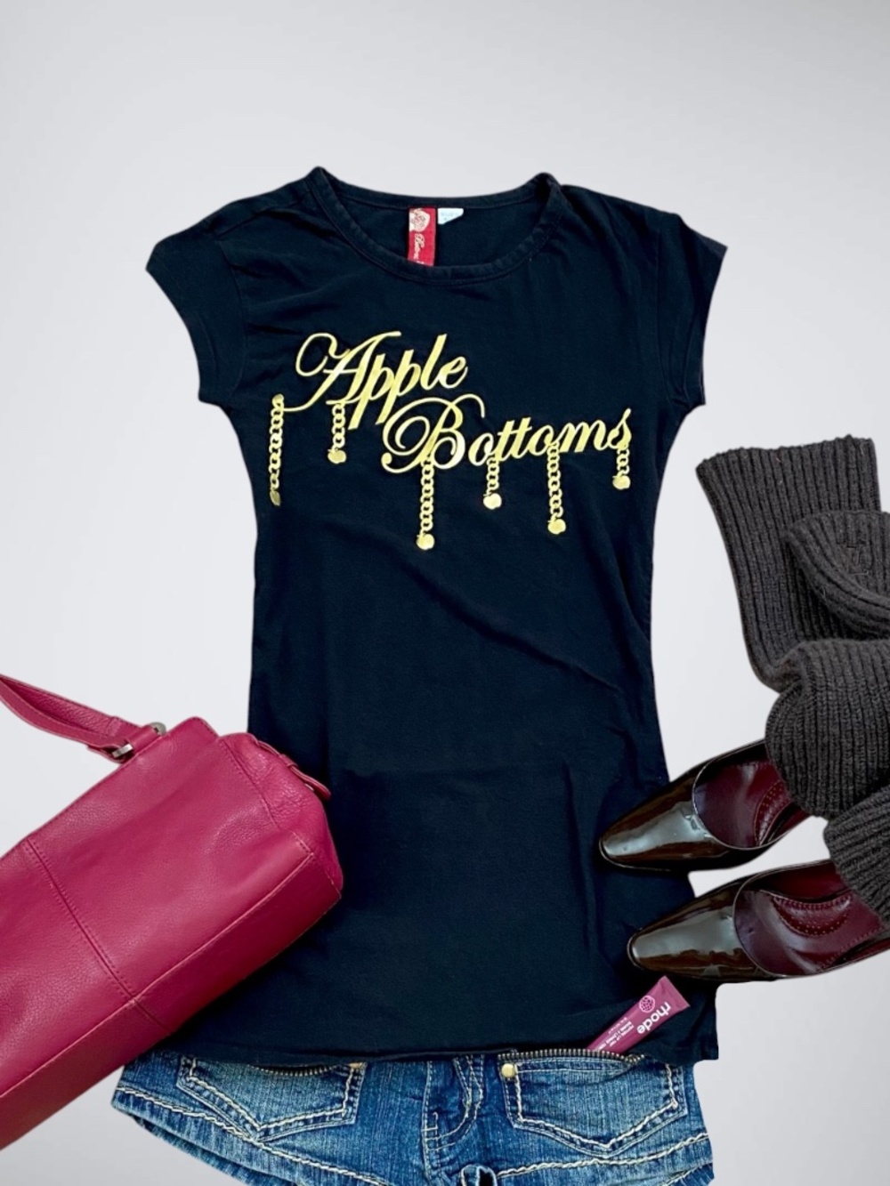 Vintage Y2K Apple Bottoms Spell Out Tee